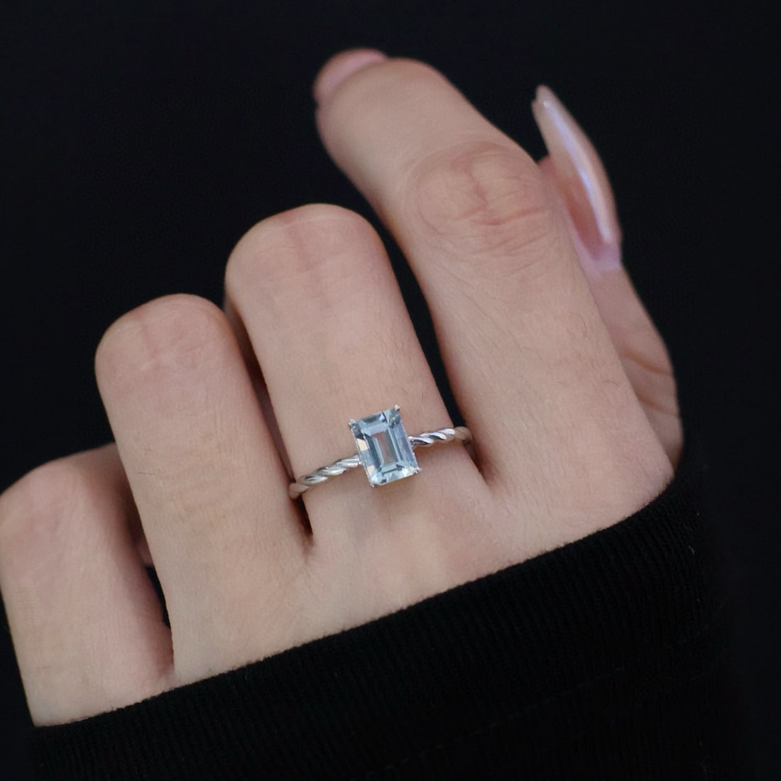 14k Gold 0.88 Ct Natural Aquamarine Ring - 5