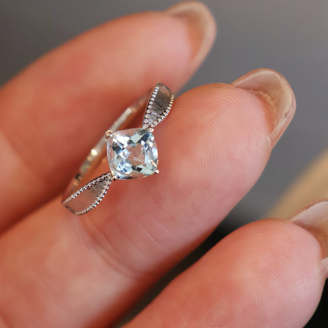 14k Gold 0.90 Ct Natural Aquamarine Ring - 6