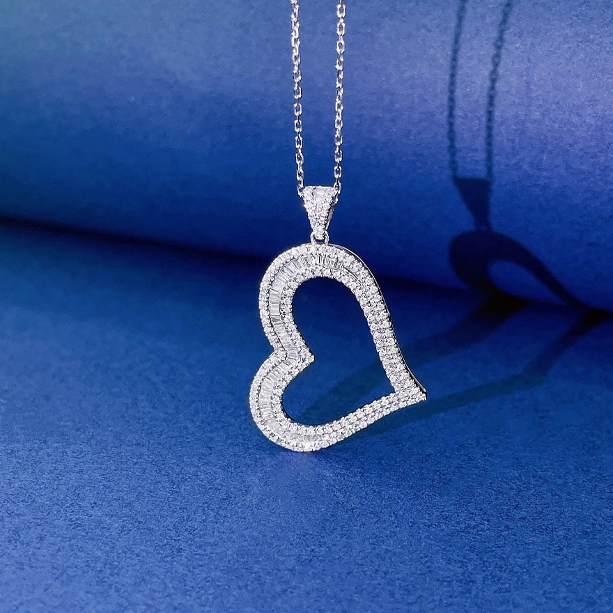 14k Gold 0.55 Ct Natural H Diamond Pendant( Without Chain ): Ref:231066391 // gold content:14k gold // main gemstone:diamond // shape:multiply // carat weight:0. 55ct // clarity grade:vs-si // color:h // treatment:natural // Condition: NewLow Estimate: