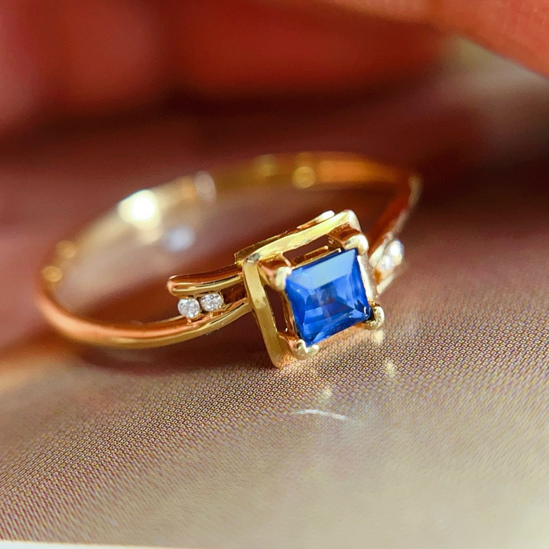 14k Gold 0.35 Ct Natural Sapphire & Diamond Ring - 5