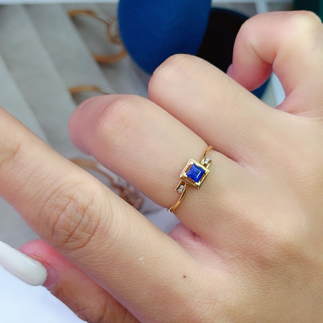 14k Gold 0.35 Ct Natural Sapphire & Diamond Ring - 6