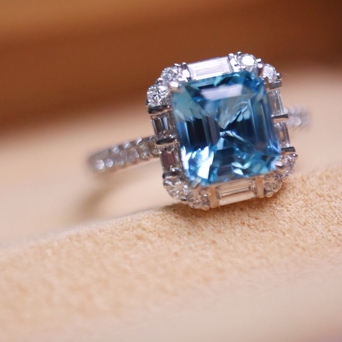 14k Gold 2.16 Ctw Natural Aquamarine & Diamond Ring - 2