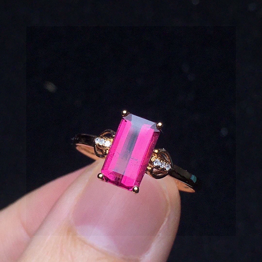 14k Gold 1.31 Ct Natural Tourmaline & Diamond Ring: Ref:231066421 // gold content:14k gold // ring size:7. 25us // // main gemstone:tourmaline // shape:octagonal // carat weight:1. 31ct // color:red // treatment:natural // // adjacent gemstone 2 :