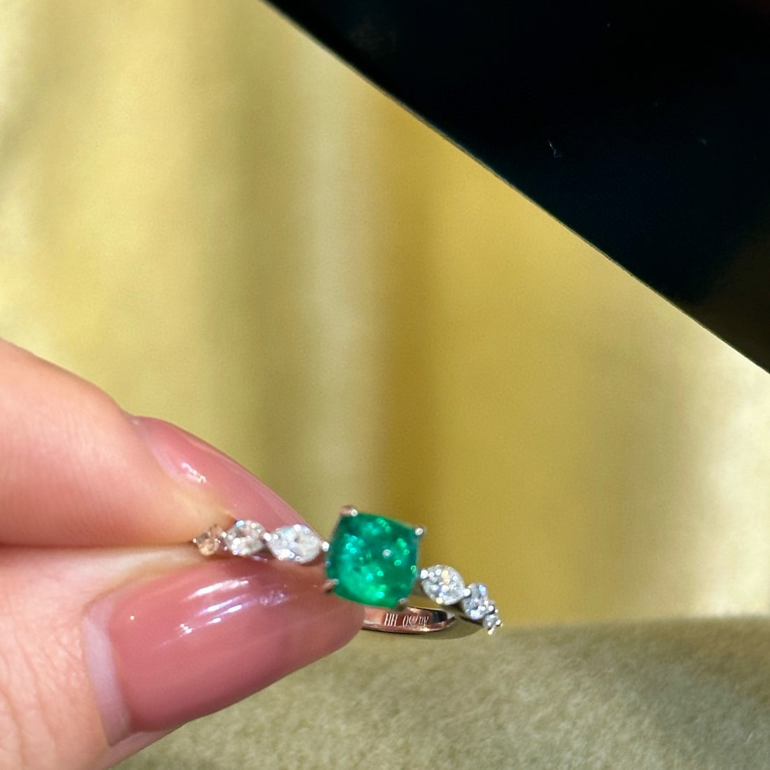 14k Gold 2.08 Ctw Vivid Green Natural Emerald & Diamond Ring - 3