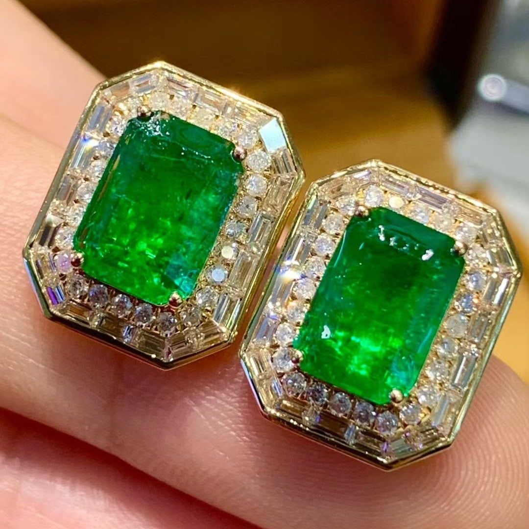 14k Gold 3.72 Ct Natural Emerald & Diamond Earrings - 3