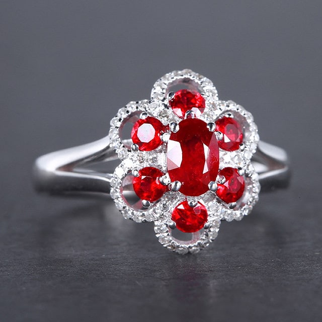 14k Gold 0.73 Ctw Natural Ruby & Diamond Ring - 3