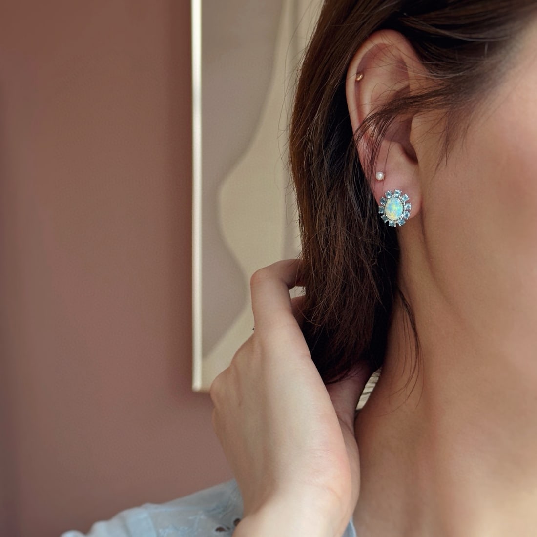 14k Gold 2.00 Ctw Natural Opal & Aquamarine Earrings - 3