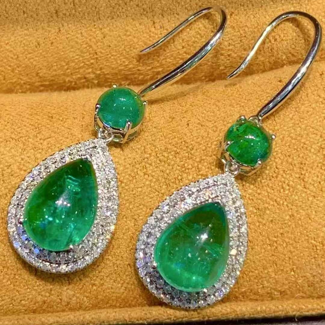 14k Gold 5.2 Ct Natural Emerald & Diamond Earrings - 3