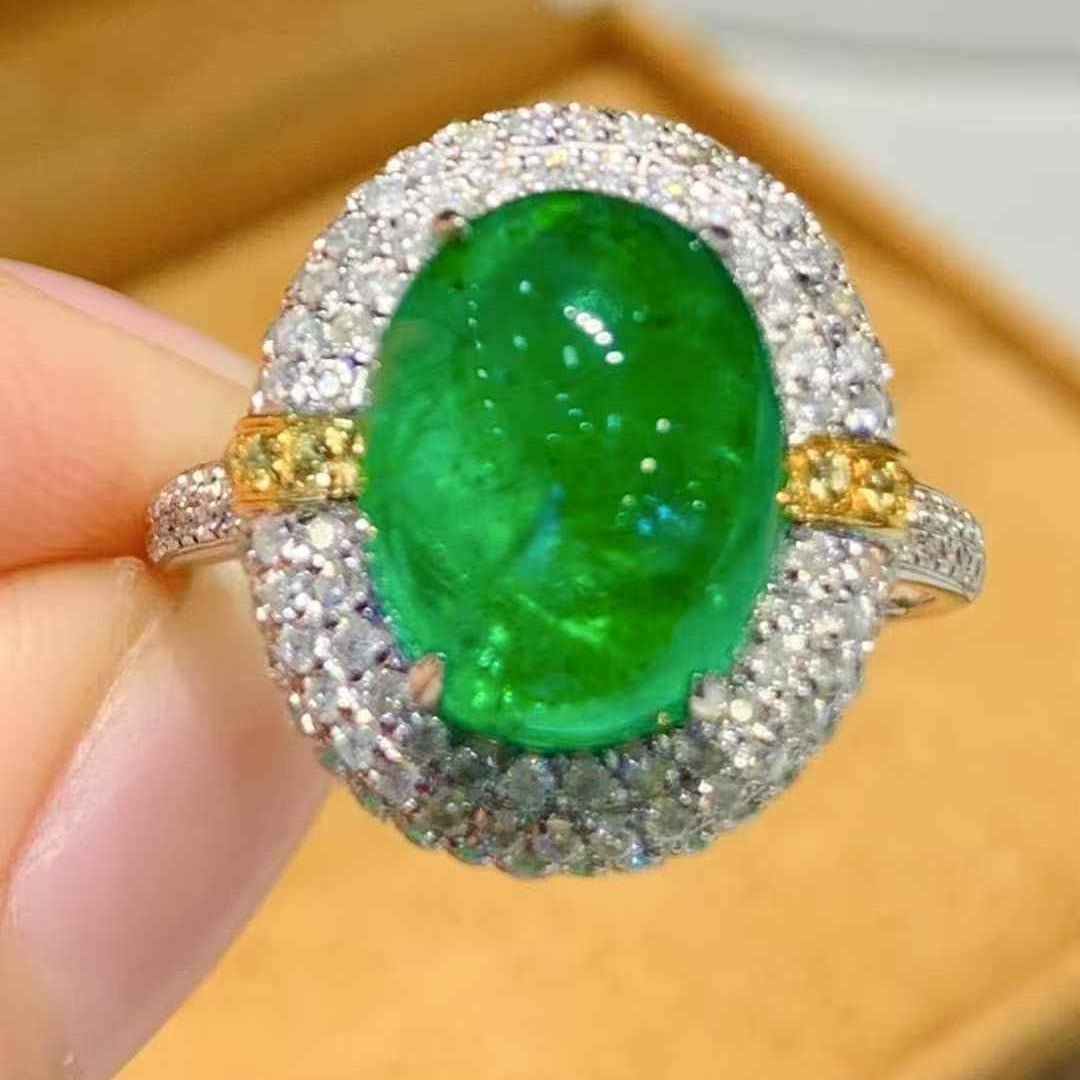 14k Gold 4.9 Ct Natural Emerald & Diamond Ring - 3