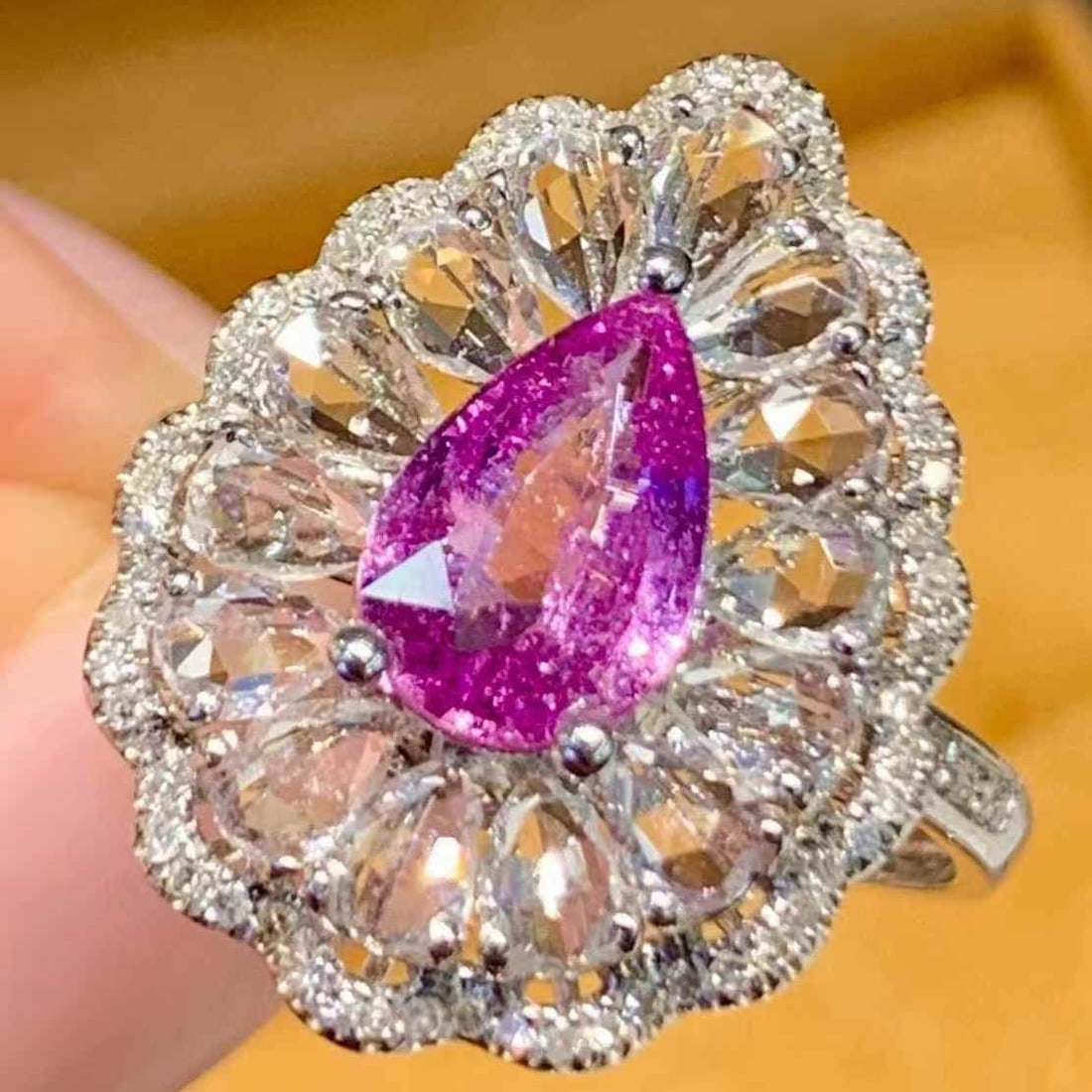 14k Gold 1.1 Ct Natural Sapphire & Sapphire & Diamond Ring - 3