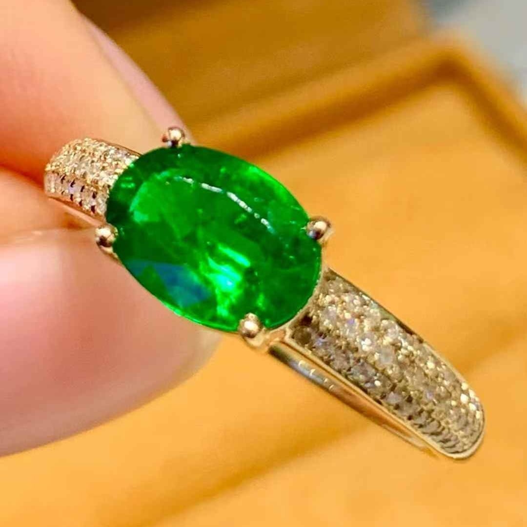 14k Gold 1 Ct Natural Emerald & Diamond Ring - 3