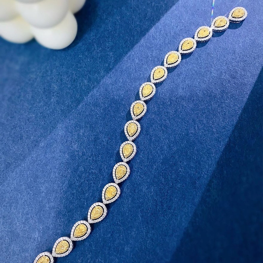 14k Gold 3.70 Ctw Natural Yellow Diamond & Diamond Bracelet - 6