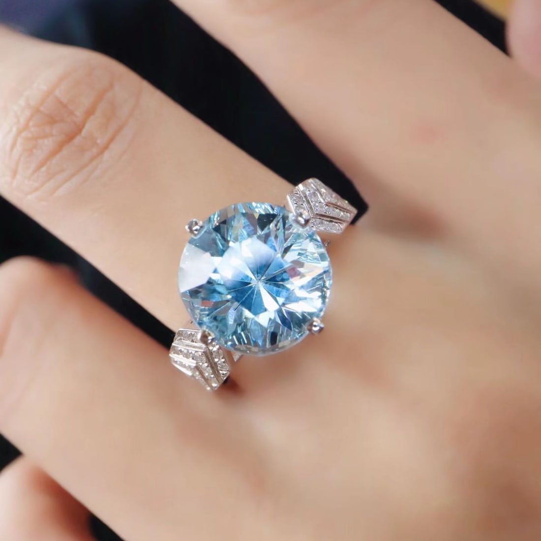 14k Gold 5.57 Ctw Natural Aquamarine & Diamond Ring - 4