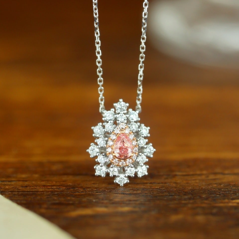 14k Gold 0.41 Ctw Natural Pink Diamond & Diamond Necklace: Ref:231124048 // gold content:14k gold // main gemstone:pink diamond // shape:pear // carat weight:0. 11ct // color:pink // treatment:natural // // adjacent gemstone 2 : diamond // shape:round //