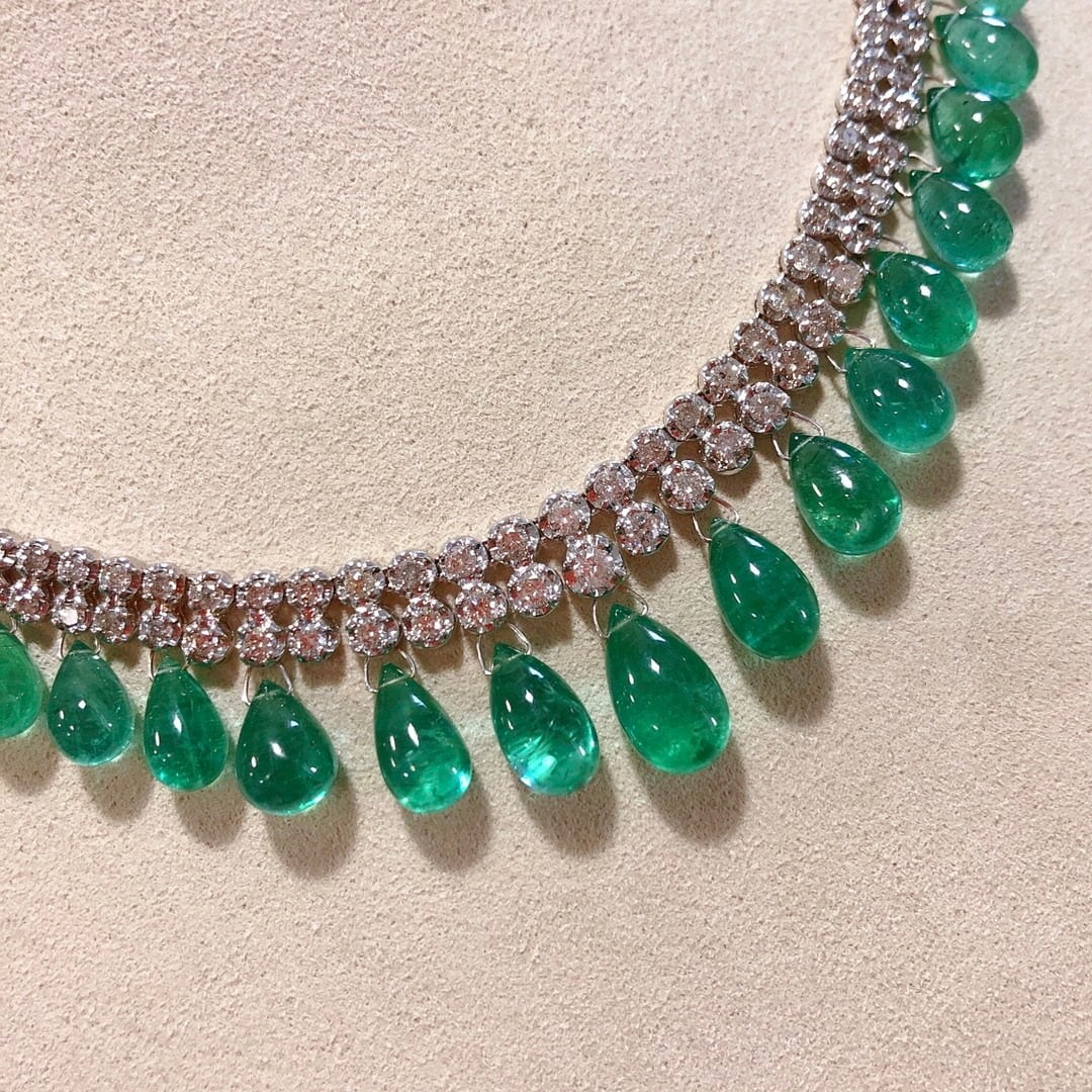 14k Gold 43.90 Ctw Natural Emerald & Diamond Necklace - 4