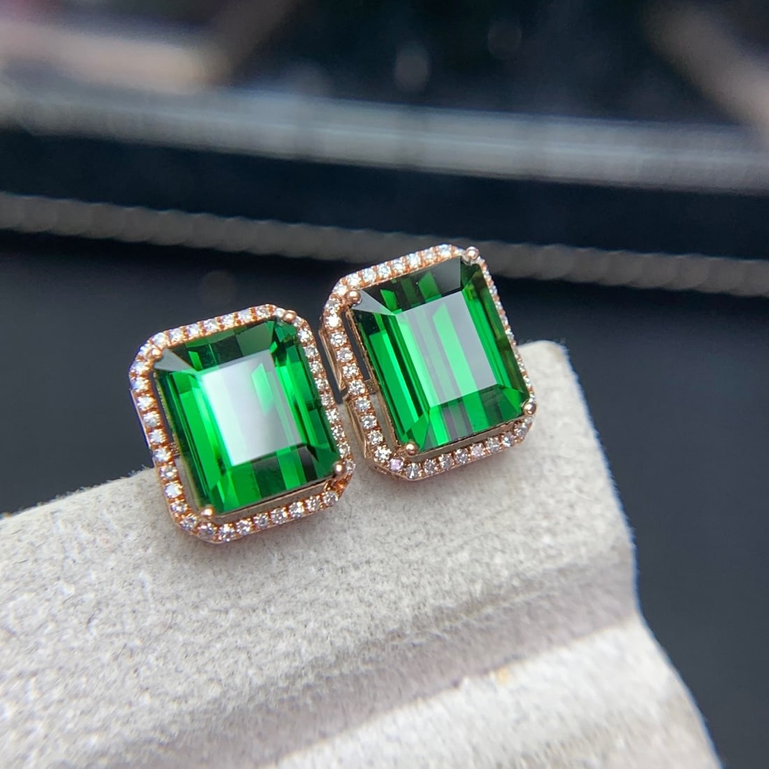 14k Gold 6.8 Ct Natural Tourmaline & Diamond Earrings - 8