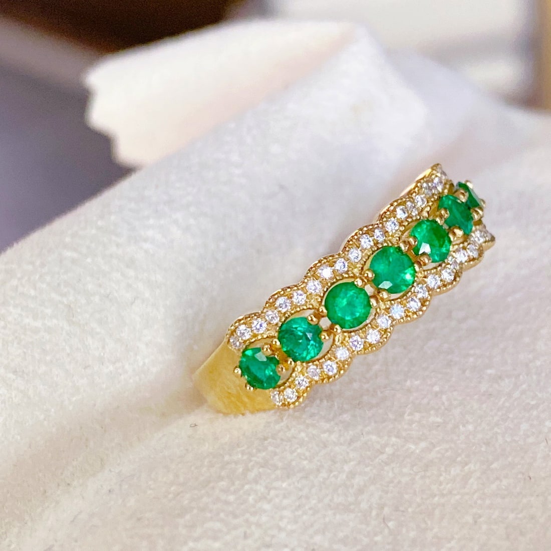 14k Gold 0.57 Ctw Natural Emerald & Diamond Ring - 2