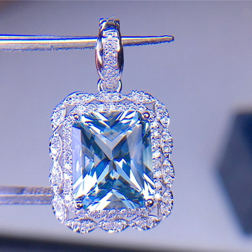 14k Gold 3.66 Ct Natural Aquamarine & Diamond Pendant( Without Chain ) - 4