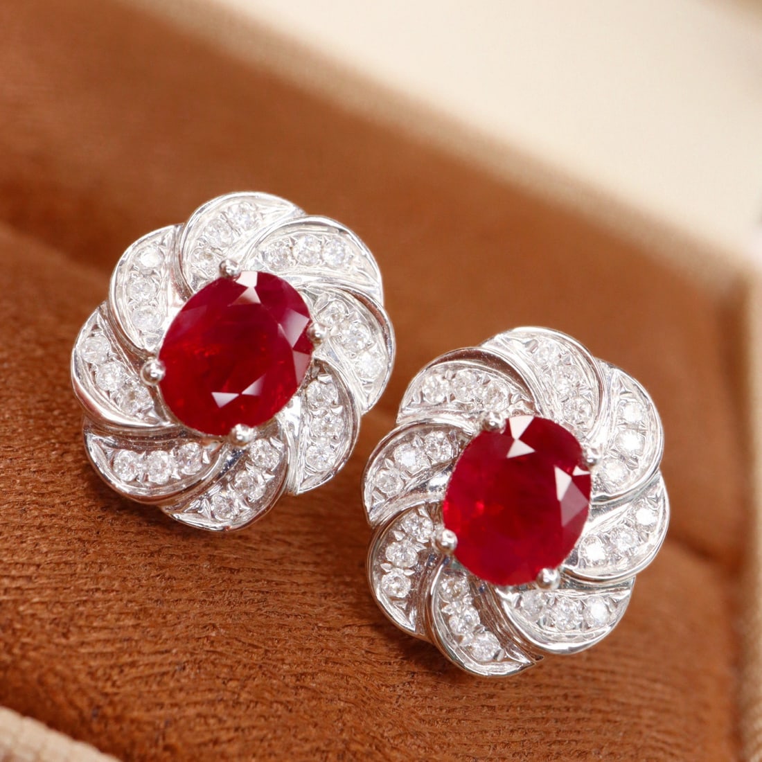 14k Gold 1.88 Ctw Natural Ruby & Diamond Earrings: Ref:231124108 // gold content:14k gold // main gemstone:ruby // shape:oval // carat weight:1. 63ct // color:pigeonblood red // treatment:natural // // adjacent gemstone 2 : diamond // shape:round