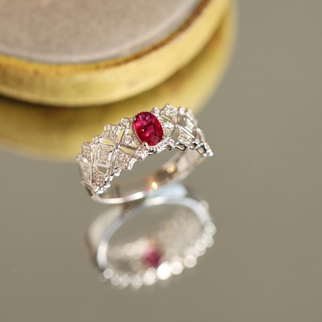 14k Gold 0.72 Ctw Natural Ruby & Diamond Ring - 3