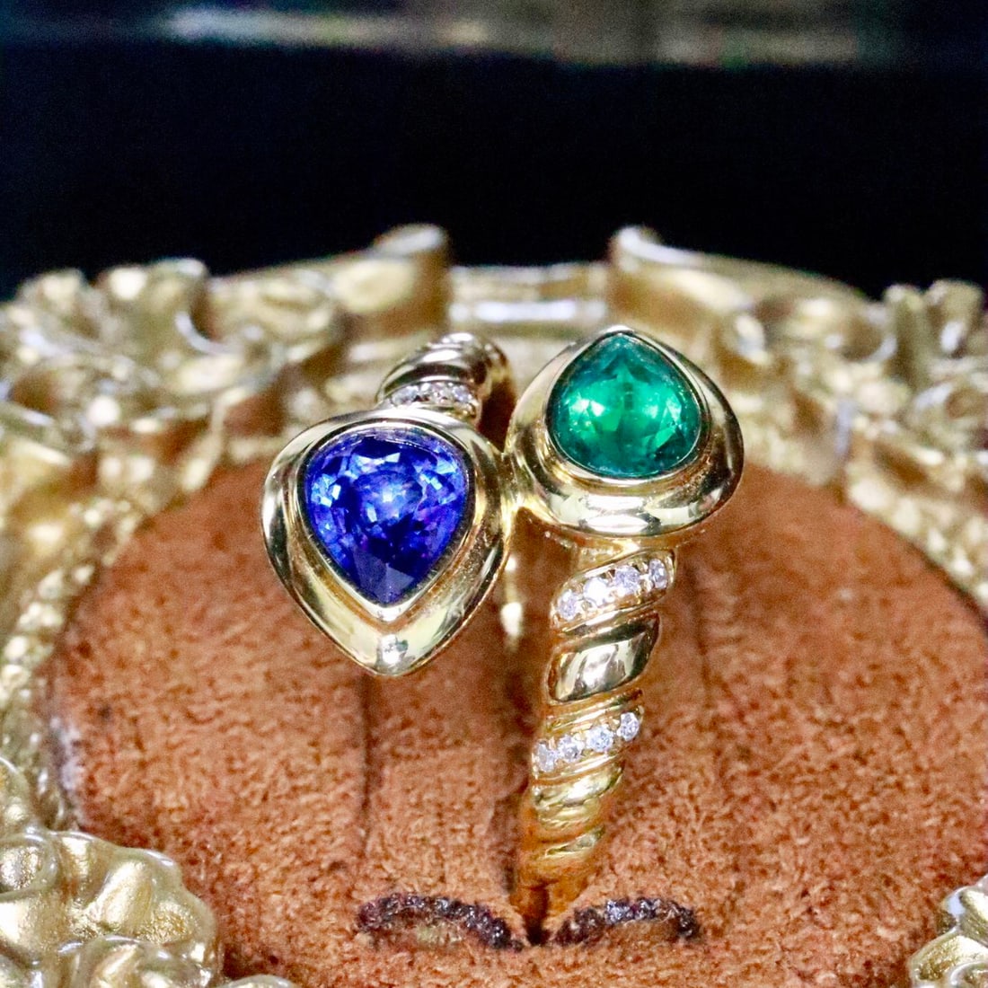 14k Gold 0.75 Ctw Natural Sapphire & Emerald & Toi Et Moi Ring - 2