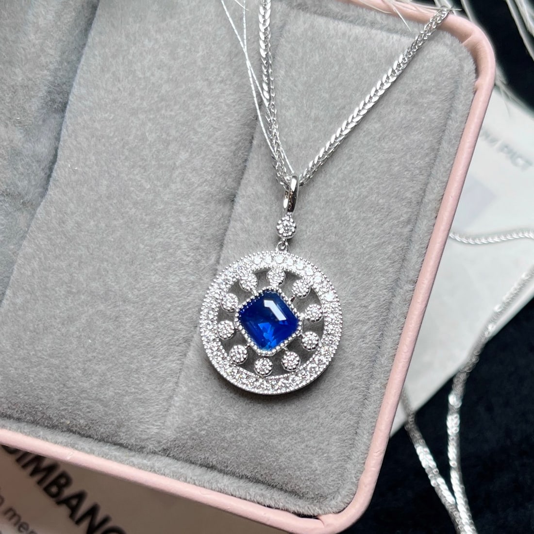 14k Gold 1.36 Ctw Vivid Blue Natural Sapphire & Diamond Pendant( Without Chain ): Ref:231124128 // gold content:14k gold // main gemstone:sapphire // shape:octagonal // carat weight:1. 0ct // color:vivid blue // treatment:natural // // adjacent gemstone 2 : diamond //