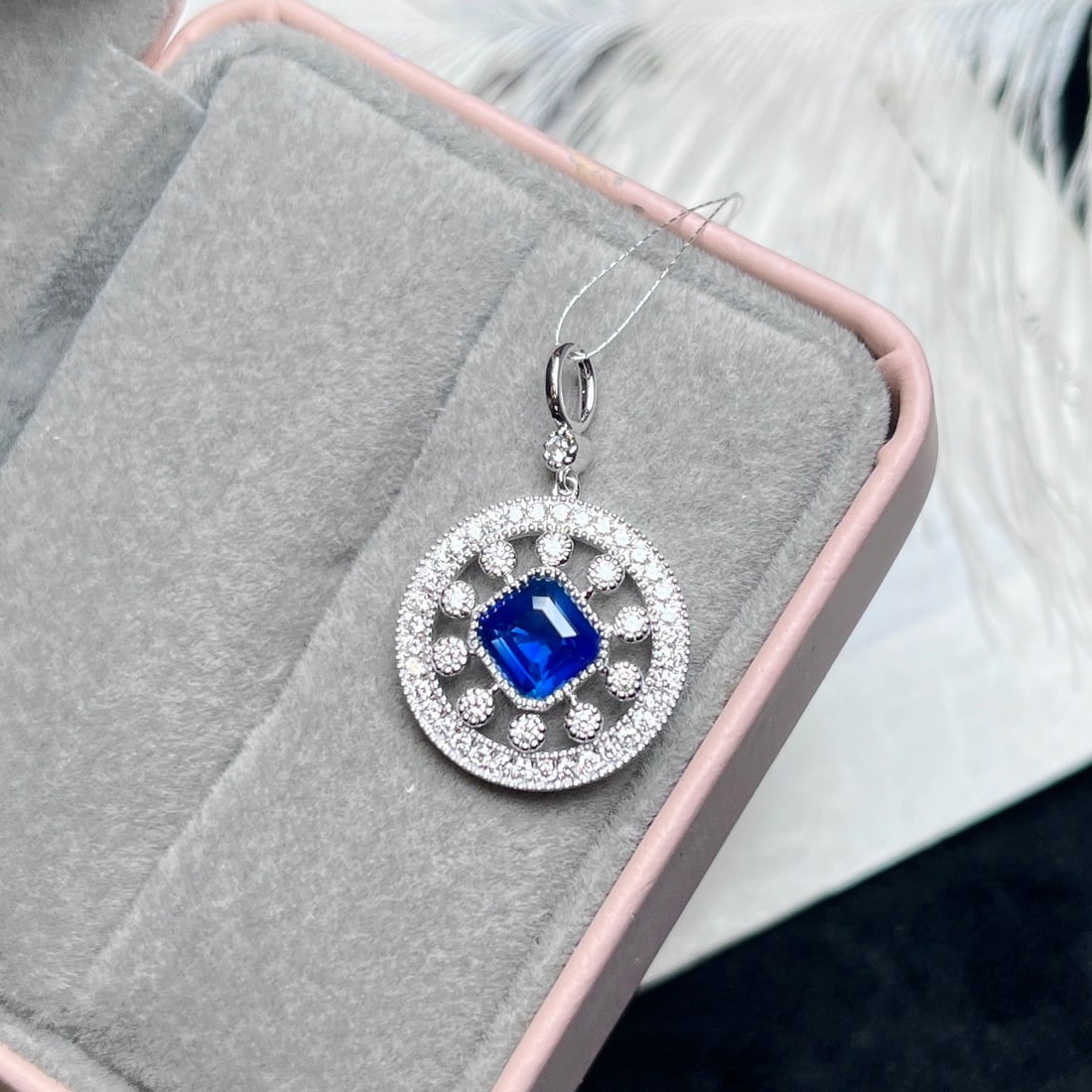 14k Gold 1.36 Ctw Vivid Blue Natural Sapphire & Diamond Pendant( Without Chain ) - 4