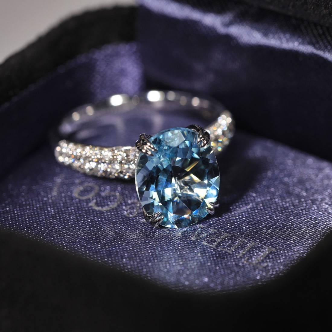 14k Gold 3.65 Ctw Natural Aquamarine & Diamond Ring - 2