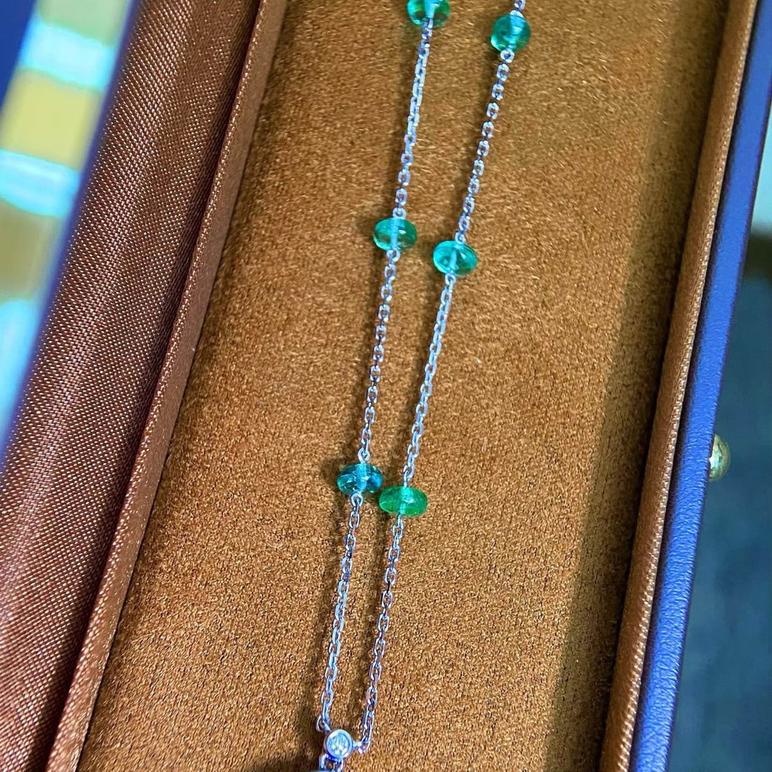 14k Gold 16.70 Ctw Natural Tanzanite & Emerald Necklace - 6