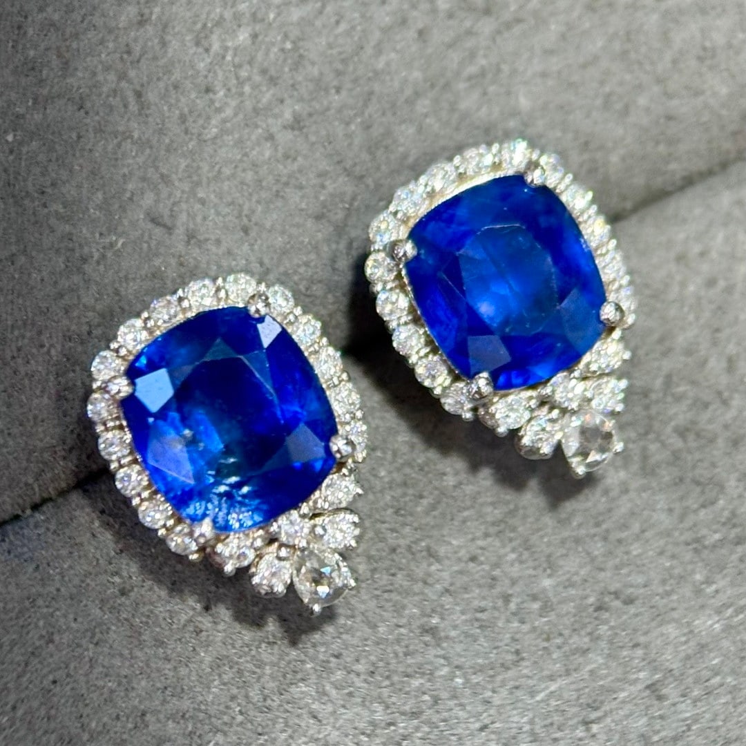 14k Gold 5.43 Ctw Vivid Blue Natural Sapphire & Diamond Earrings - 3