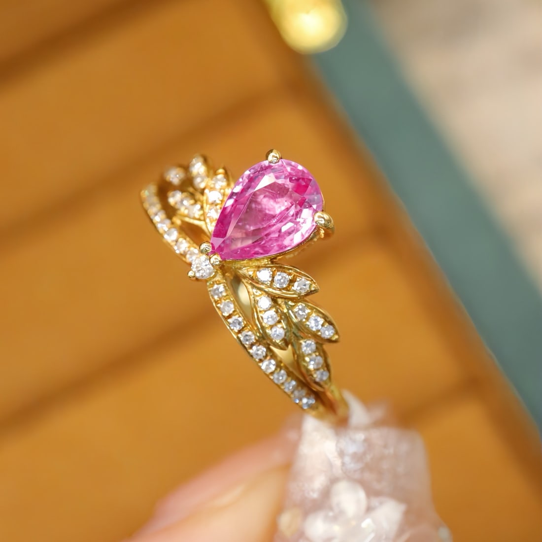 14k Gold 1.09 Ctw Natural Padparadscha Sapphire & Diamond Ring - 2