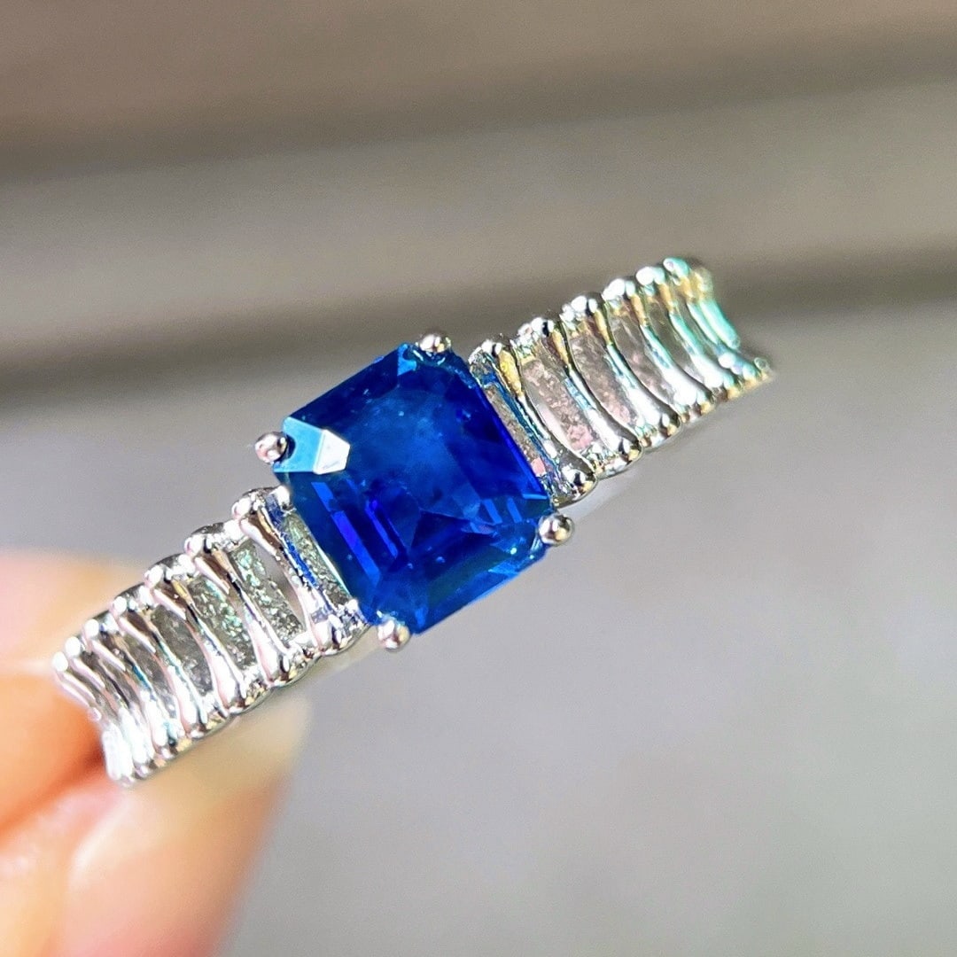 14k Gold 0.95 Ct Vivid Blue Natural Sapphire Ring: Ref:231124163 // gold content:14k gold // ring size:7. 25us // // main gemstone:sapphire // shape:octagonal // carat weight:0. 95ct // color:vivid blue // treatment:natural // Condition: NewLow