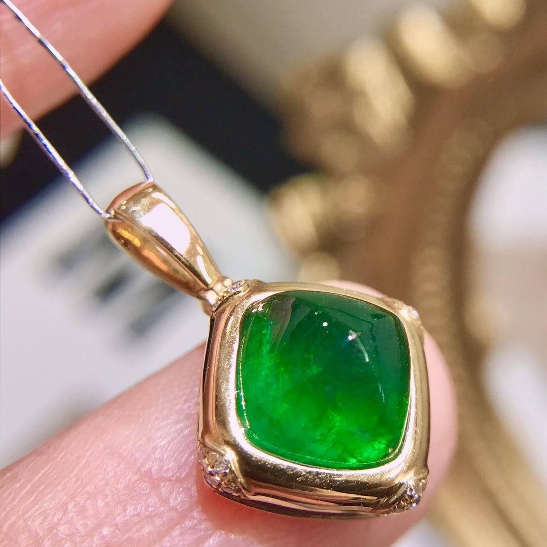 14k Gold 3 Ct Natural Emerald & Diamond Pendant( Without Chain ) - 2