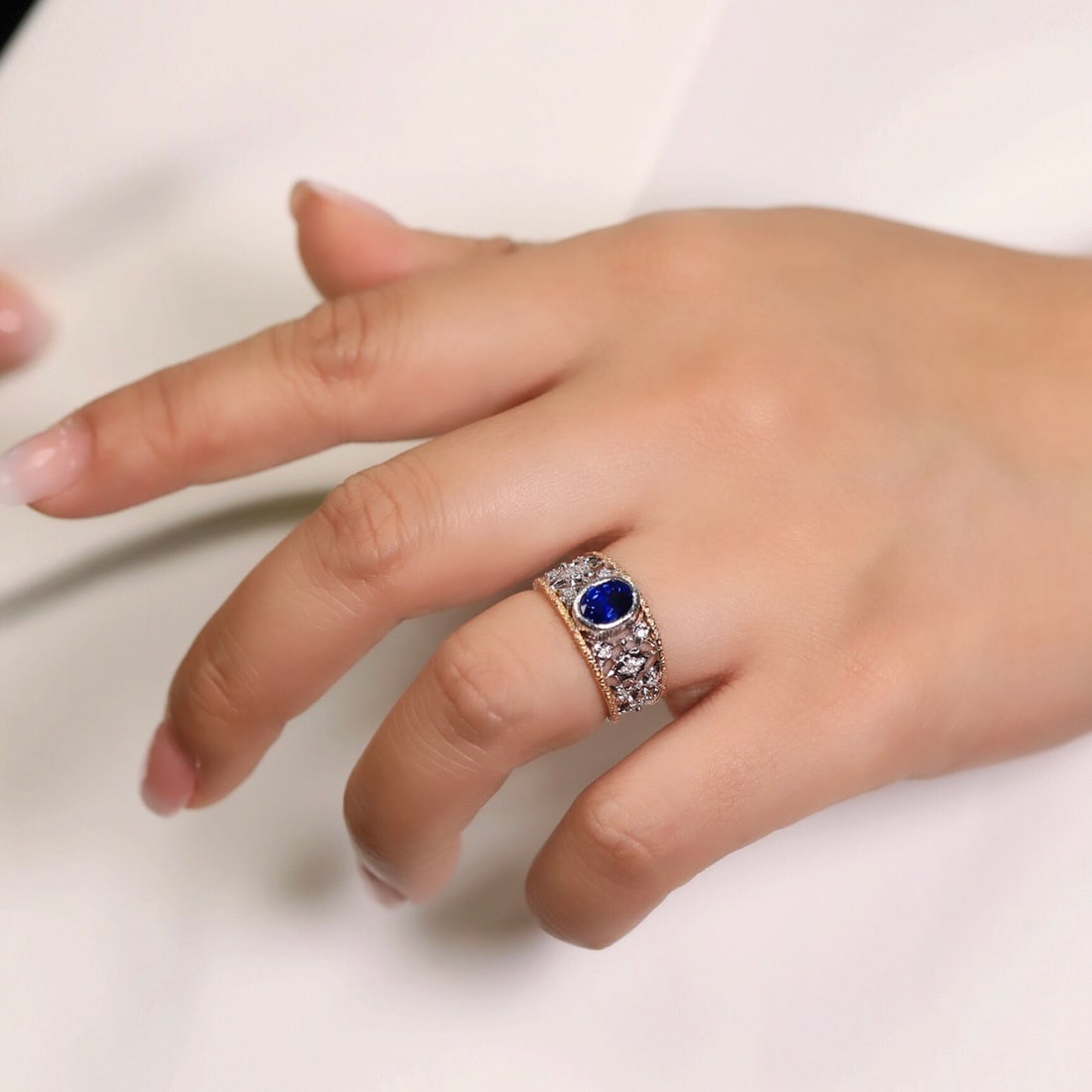 14k Gold 1.43 Ct Vivid Blue Natural Sapphire & Diamond Ring - 6