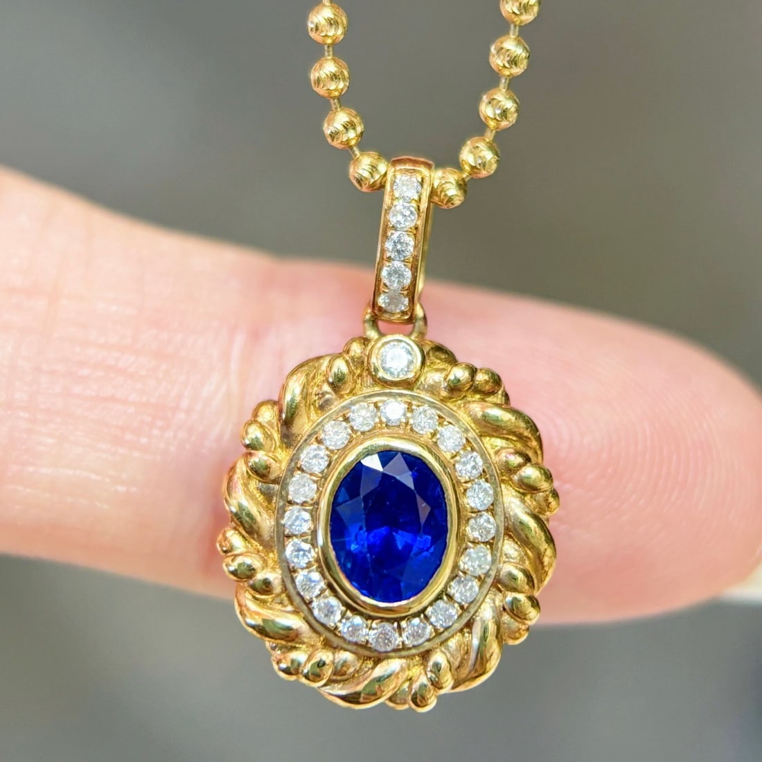 14k Gold 0.94 Ctw Vivid Blue Natural Sapphire & Diamond Pendant( Without Chain ) - 4