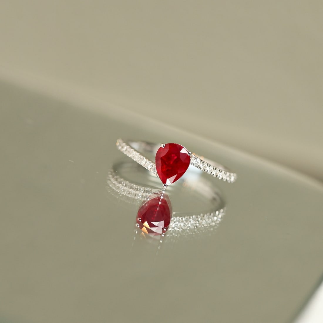 14k Gold 1.18 Ctw Vivid Red Natural Ruby & Diamond Ring - 6