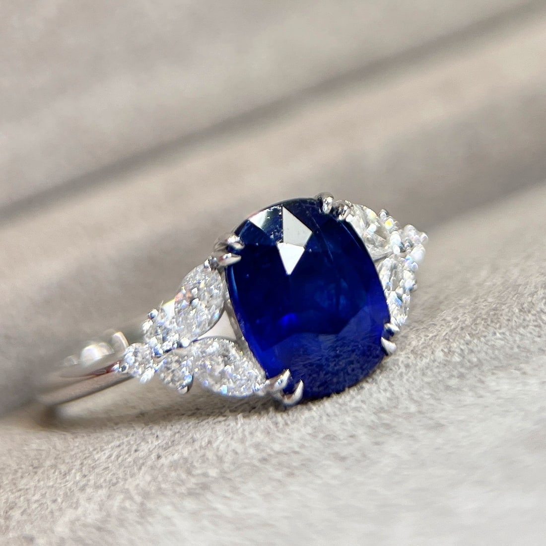 14k Gold 2.42 Ctw Natural Sapphire & Diamond Ring - 5