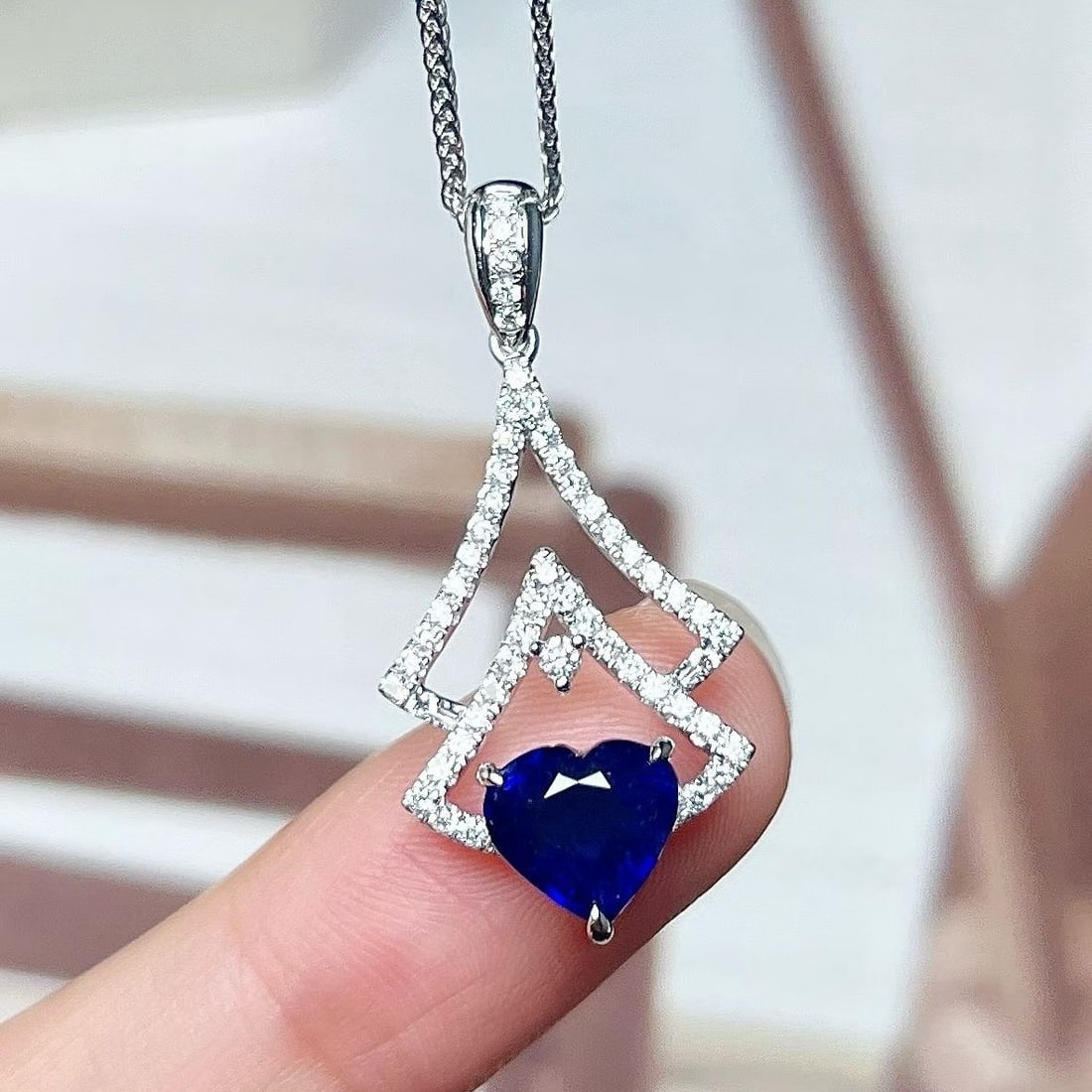 14k Gold 2.42 Ctw Natural Sapphire & Diamond Pendant( Without Chain ): Ref:231124206 // gold content:14k gold // main gemstone:sapphire // shape:heart // carat weight:2. 04ct // color:royal blue // treatment:natural // // adjacent gemstone 2 : diamond // shape:round