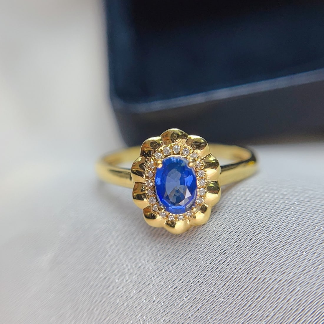 14k Gold 0.75 Ct Natural Sapphire & Diamond Ring: Ref:231124216 // gold content:14k gold // ring size:7. 25us // // main gemstone:sapphire // shape:oval // carat weight:0. 75ct // color:blue // treatment:natural // // adjacent gemstone 2 :