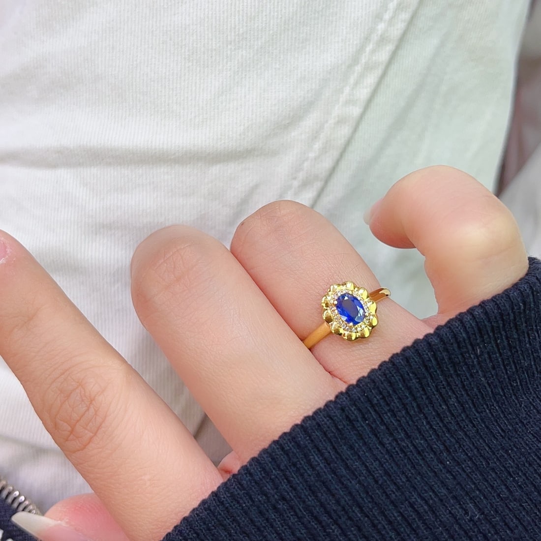 14k Gold 0.75 Ct Natural Sapphire & Diamond Ring - 6