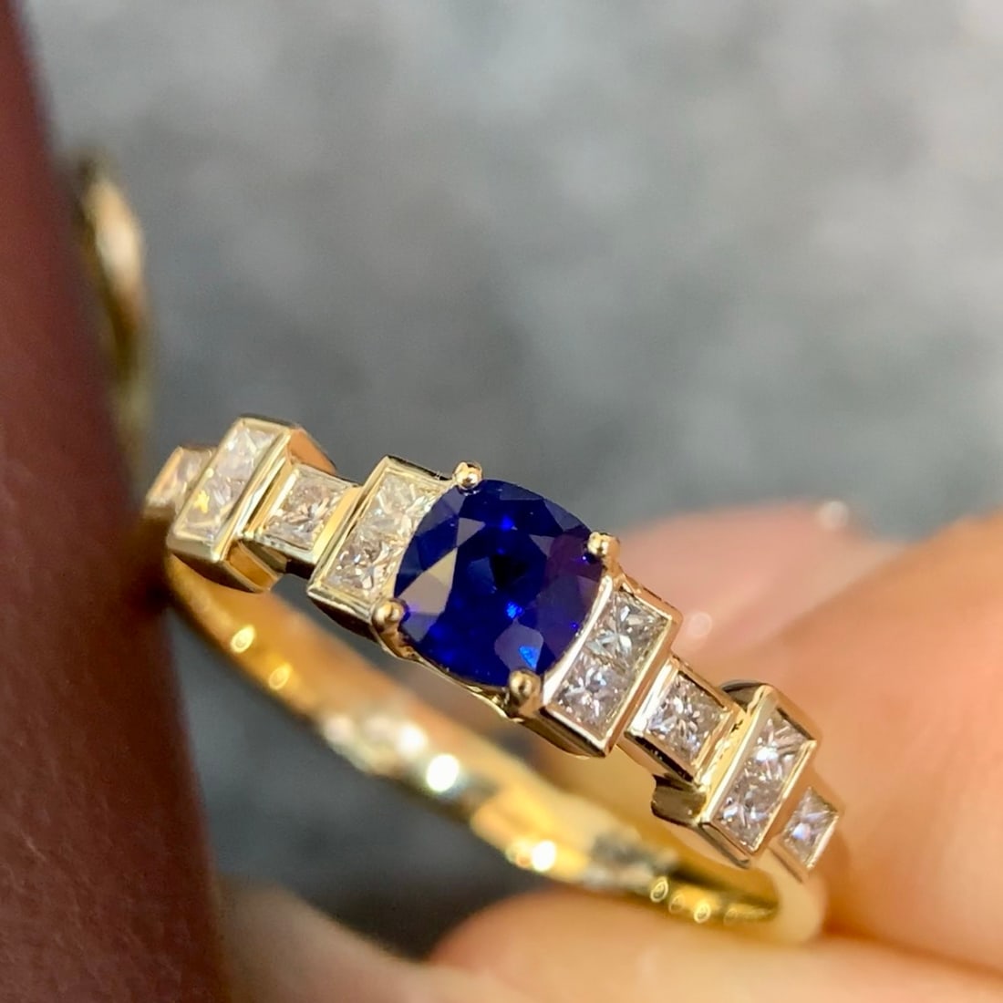 14k Gold 0.82 Ctw Natural Sapphire & Diamond Ring: Ref:231124219 // gold content:14k gold // ring size:7. 25us // // main gemstone:sapphire // shape:cushion // carat weight:0. 61ct // color:blue // treatment:natural // // adjacent gemstone 2 :