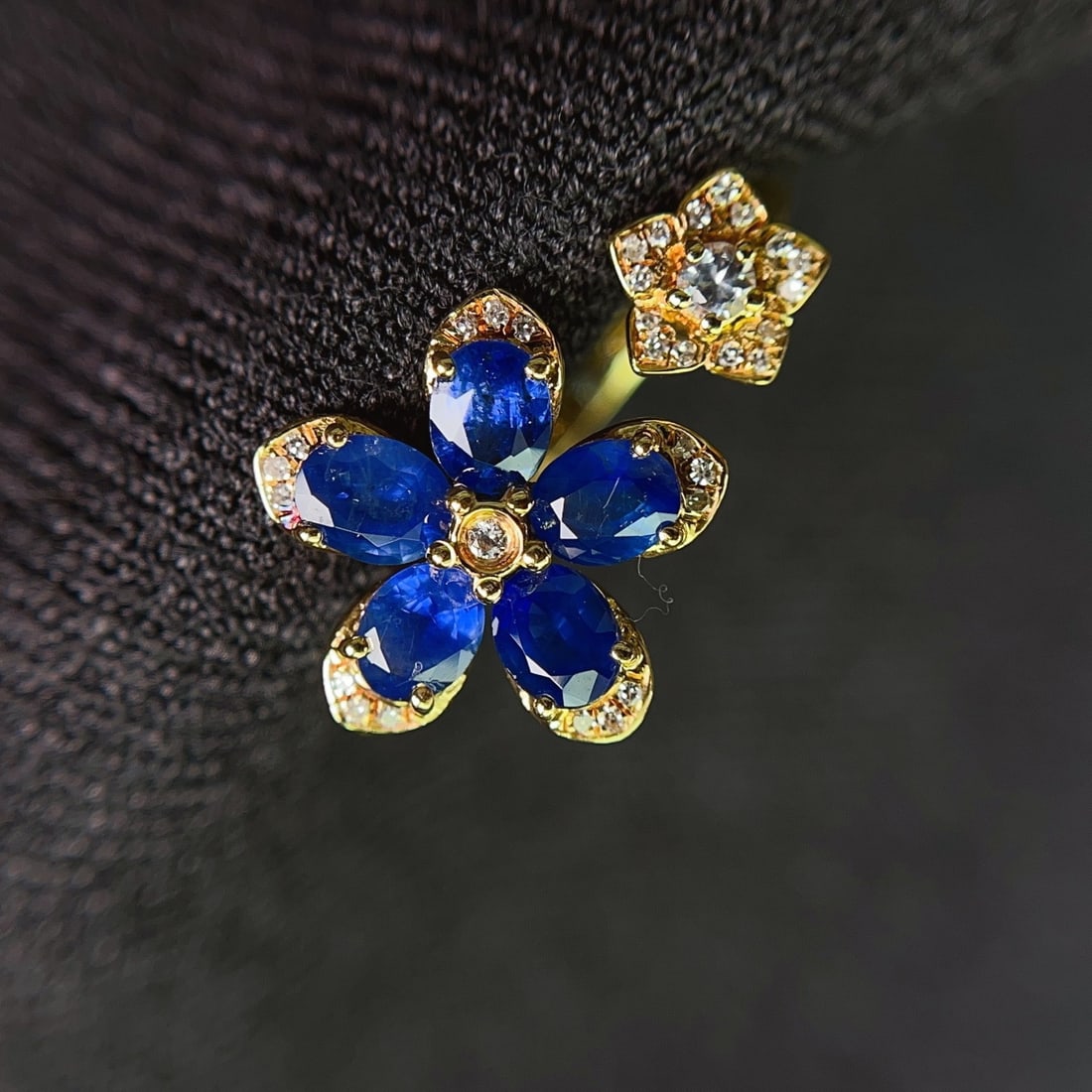 14k Gold 2.00 Ct Natural Sapphire & Diamond & Sapphire Ring - 3