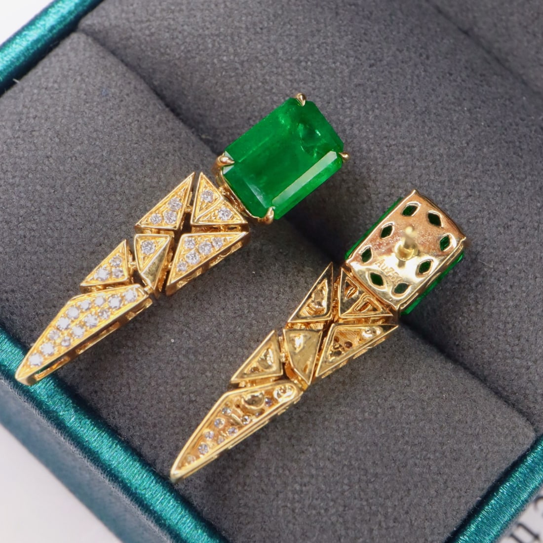 14k Gold 3.85 Ctw Vivid Green Natural Emerald & Diamond Earrings - 3