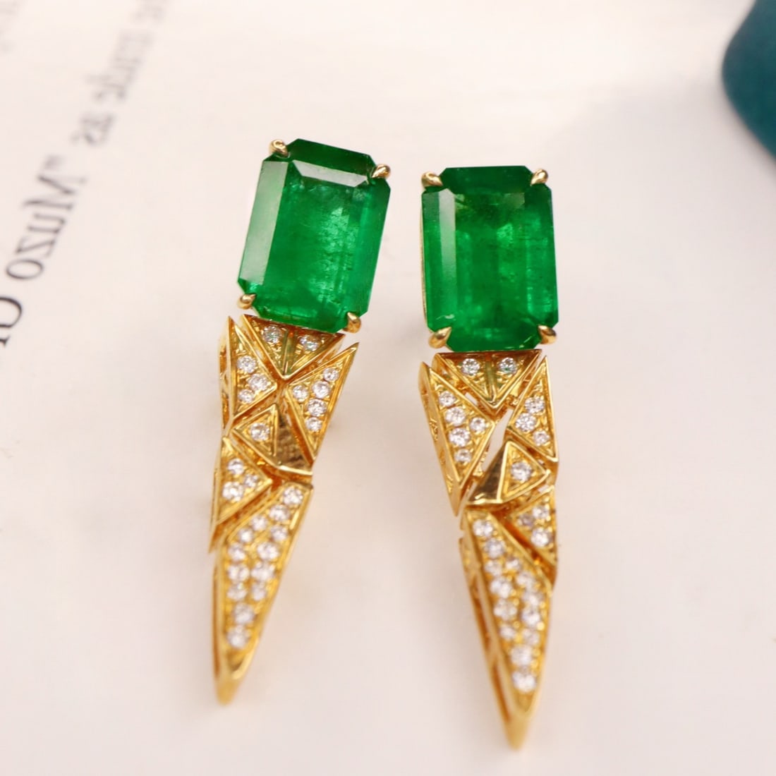 14k Gold 3.85 Ctw Vivid Green Natural Emerald & Diamond Earrings - 4