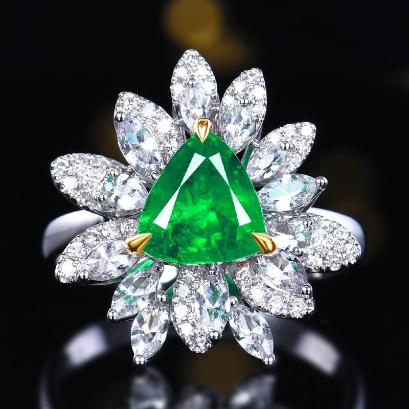 14k Gold 1.69 Ctw Vivid Green Natural Emerald & Diamond Ring: Ref:231124337 // gold content:14k gold // ring size:7. 25us // // main gemstone:emerald // shape:triangle // carat weight:1. 51ct // color:vivid green // treatment:natural // // adjacent gemstone