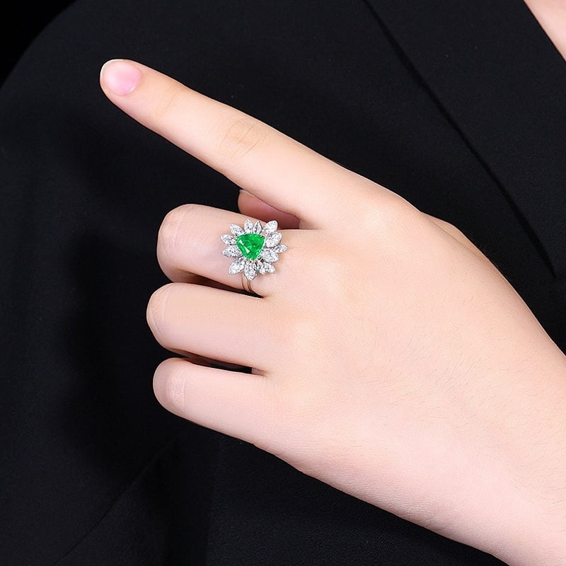 14k Gold 1.69 Ctw Vivid Green Natural Emerald & Diamond Ring - 6