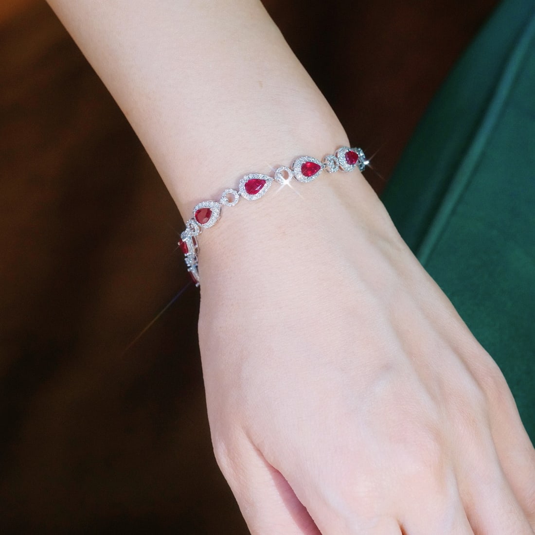 14k Gold 6.70 Ctw Vivid Red Natural Ruby & Diamond Bracelet - 9