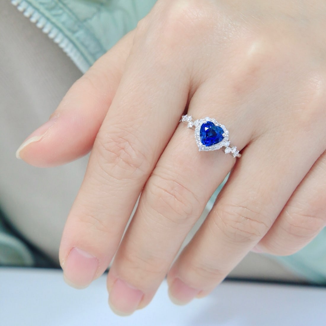 14k Gold 1.38 Ctw Natural Sapphire & Diamond Ring - 5