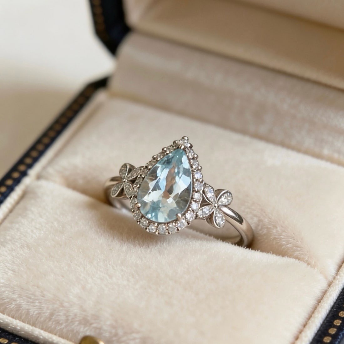 14k Gold 1.2 Ct Natural Aquamarine & Diamond Ring - 6