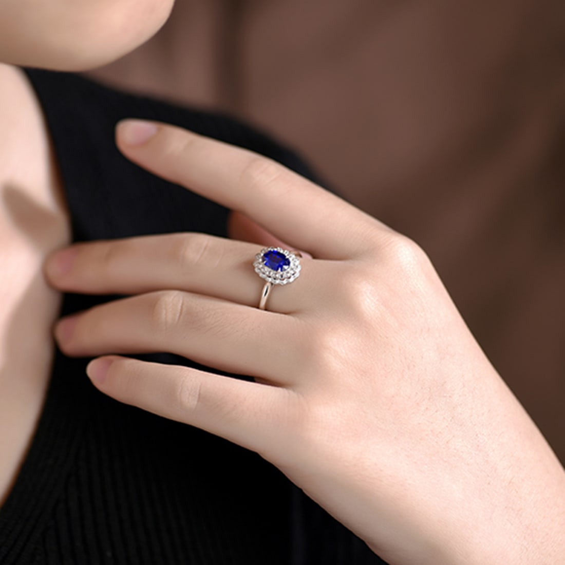 14k Gold 1.88 Ctw Vivid Blue Natural Sapphire & Diamond Ring - 6